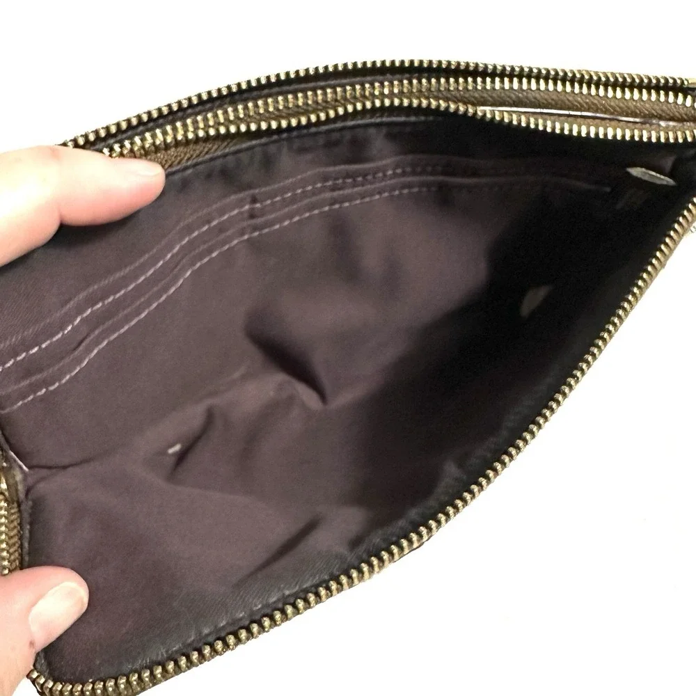 Coach Signature Double Corner Zip 8